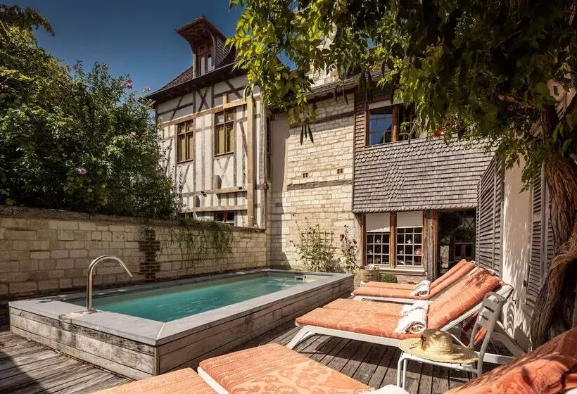 ホテル Le Champ Des Oiseaux Hôtel & Spa