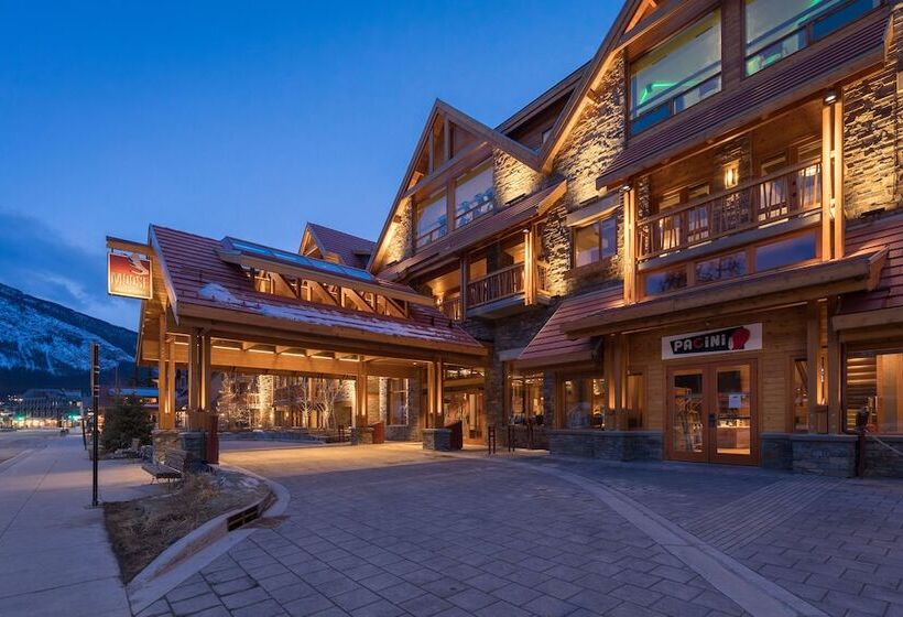 Moose Hotel And Suites