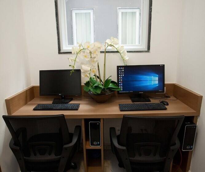 Hotel Royal Regency Palace