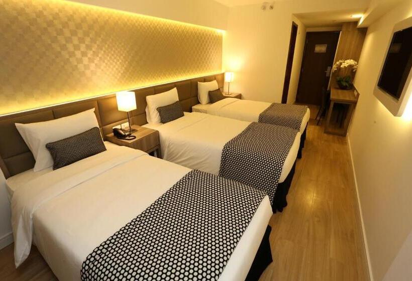 Hotel Royal Regency Palace