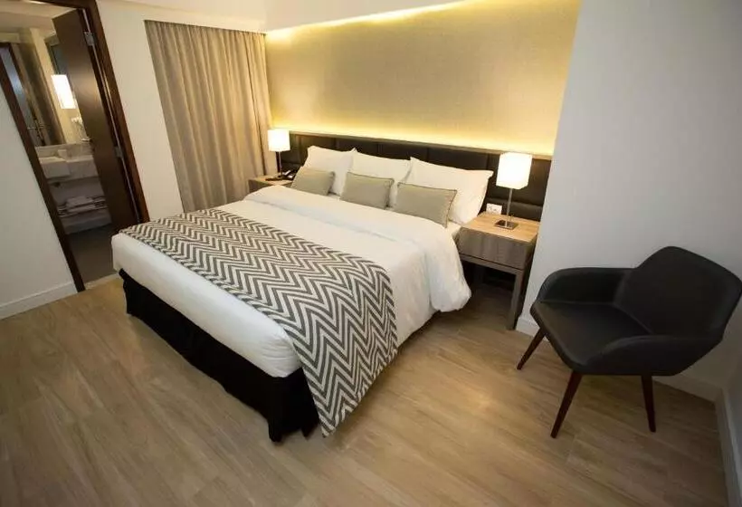 Hotelli Royal Regency Palace
