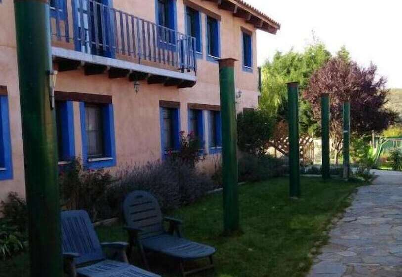 فندق ريفى Hosteria Casa Flor