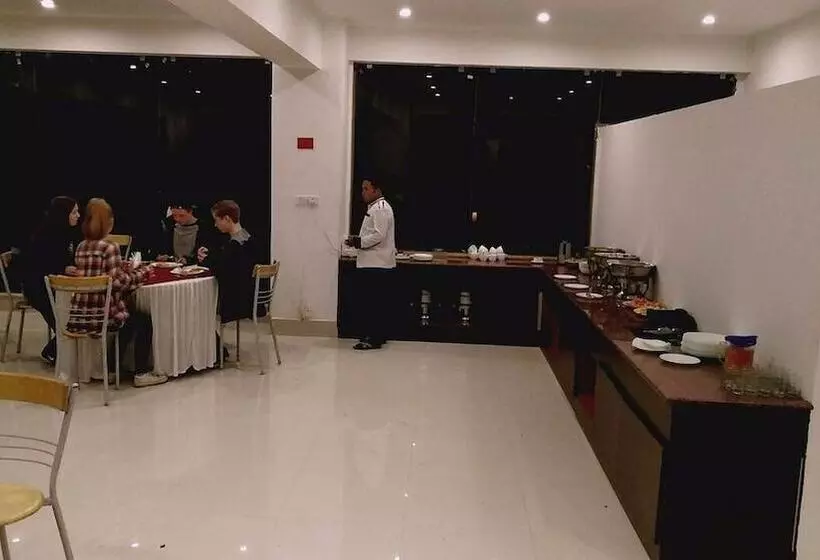 هتل Savi Camps