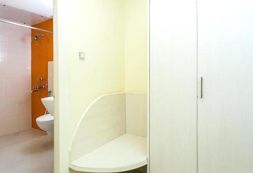 Hotel Fab Strawberry