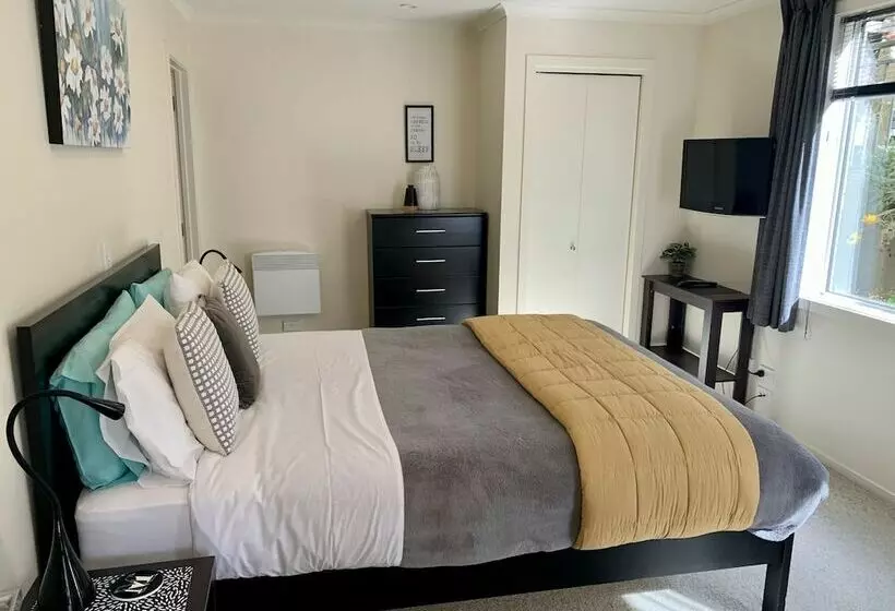 March Apartments