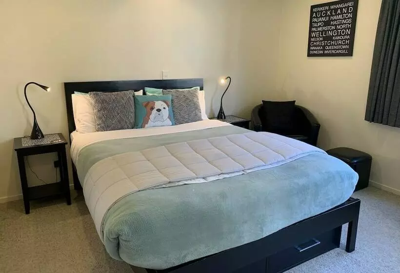 March Apartments