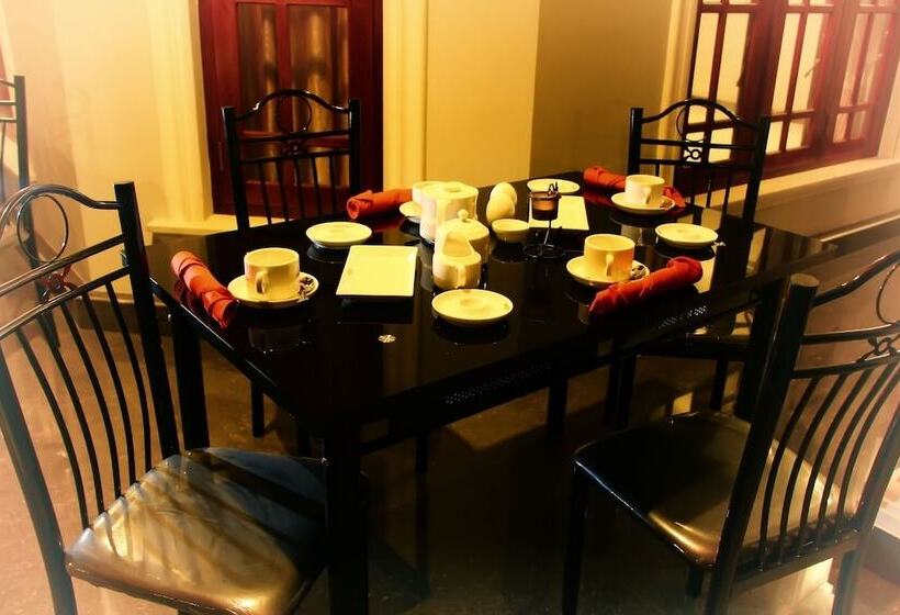 膳宿费 Lovely Villa Negombo