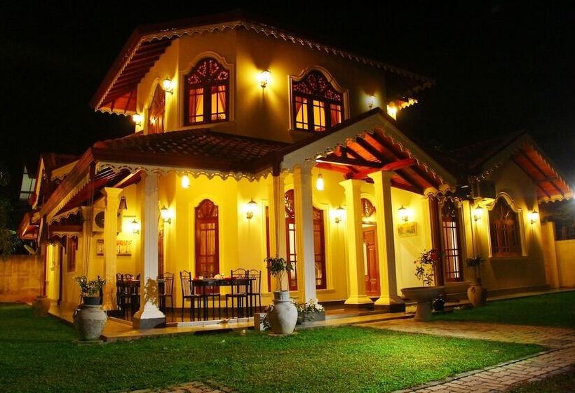 膳宿费 Lovely Villa Negombo