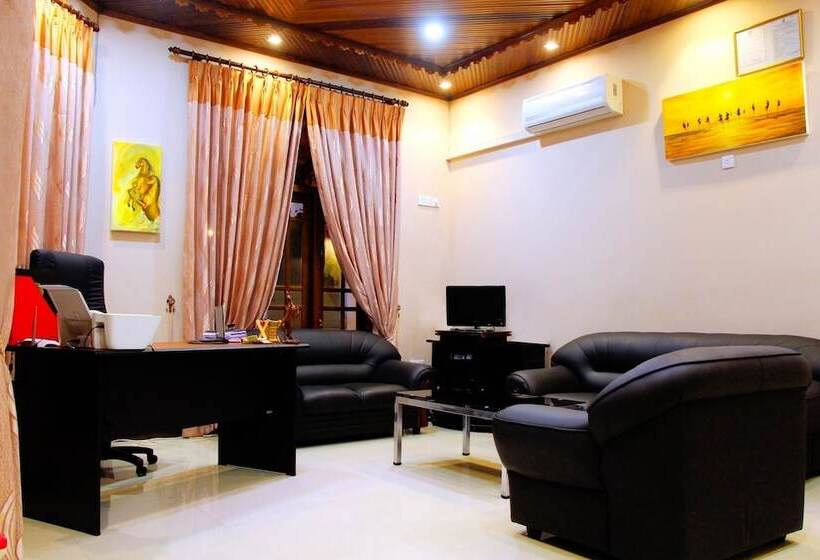 膳宿费 Lovely Villa Negombo