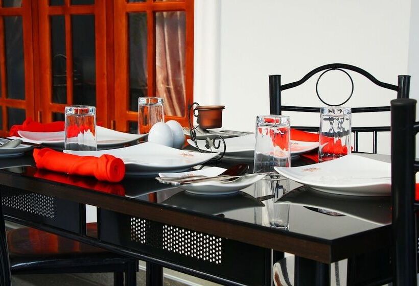 膳宿费 Lovely Villa Negombo