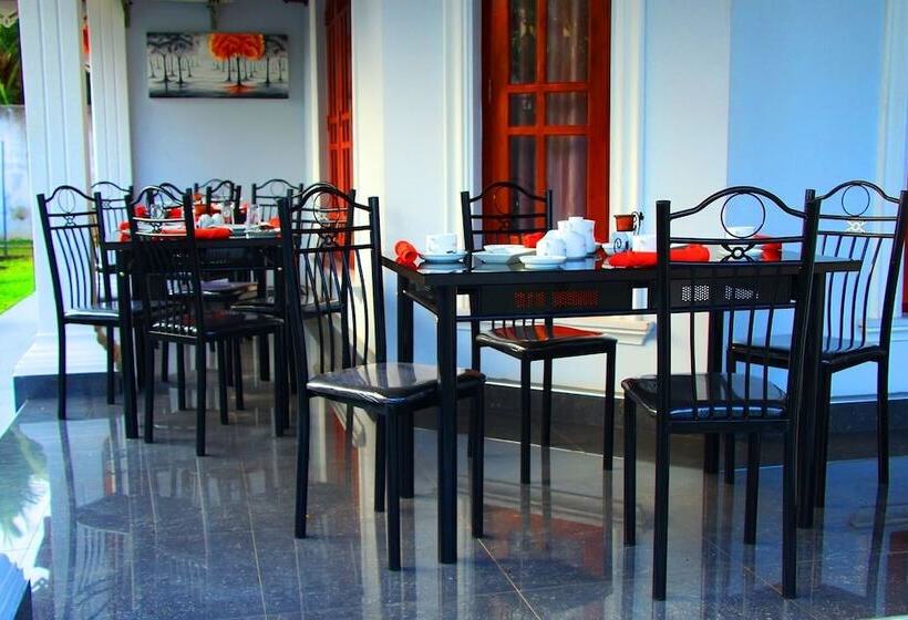 膳宿费 Lovely Villa Negombo