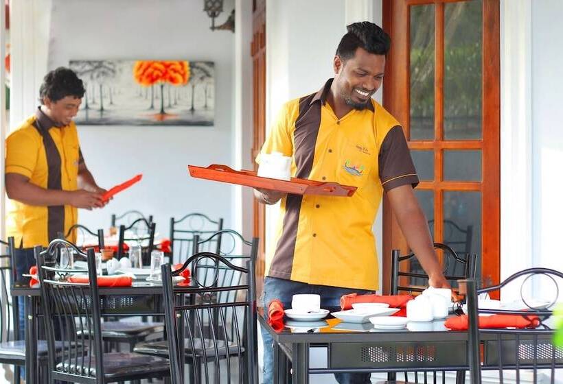 膳宿费 Lovely Villa Negombo