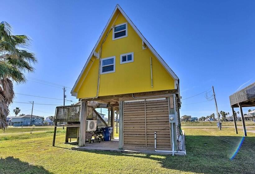 2 Blocks To Surfside Beach: A Frame Home W/ Deck