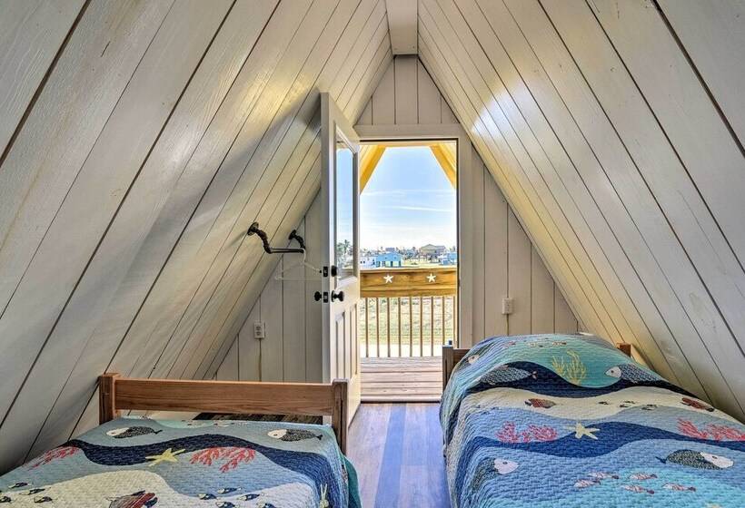 2 Blocks To Surfside Beach: A Frame Home W/ Deck