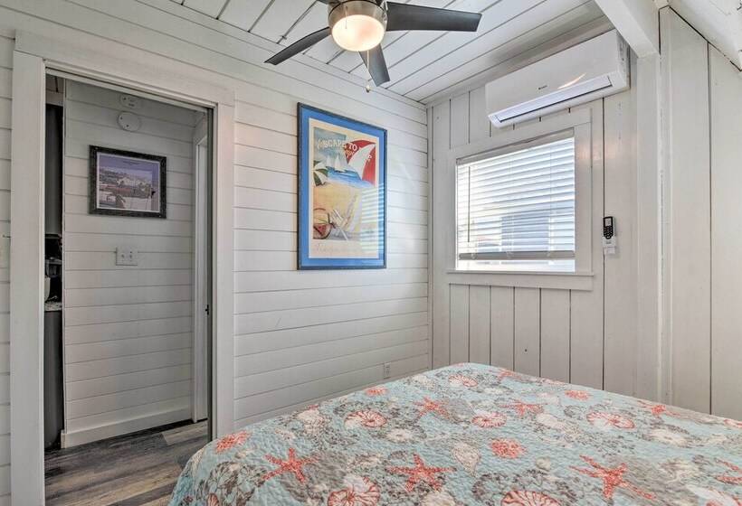 2 Blocks To Surfside Beach: A Frame Home W/ Deck