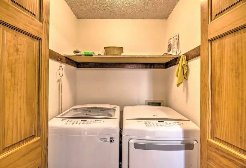 Alto Cabin W/ Stunning Views, Hot Tub + Sauna!