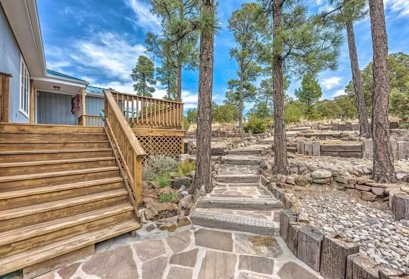 Alto Cabin W/ Stunning Views, Hot Tub + Sauna!