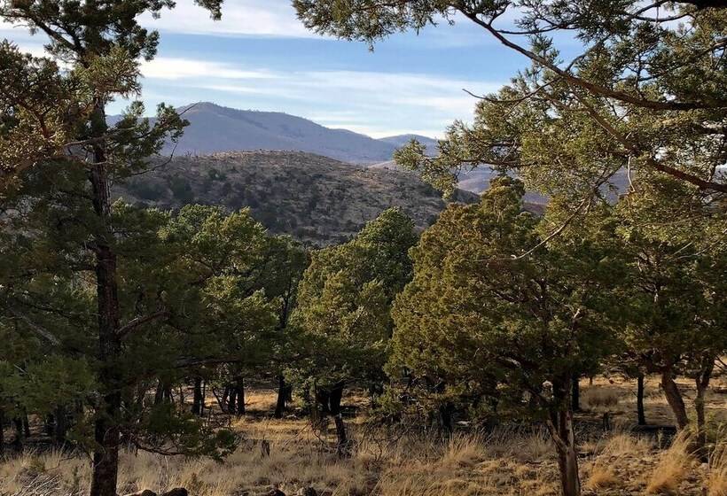 Alto Cabin W/ Stunning Views, Hot Tub + Sauna!
