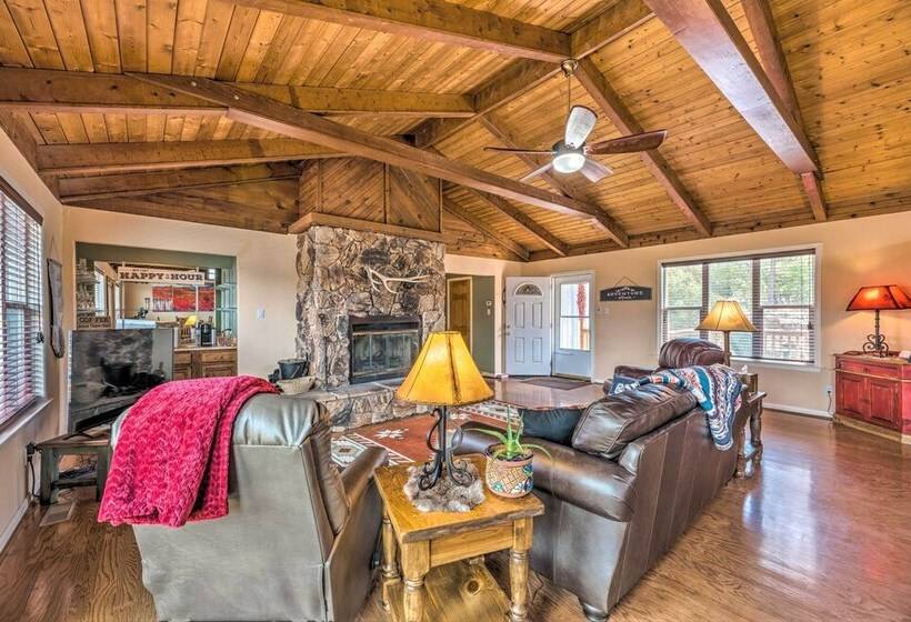 Alto Cabin W/ Stunning Views, Hot Tub + Sauna!