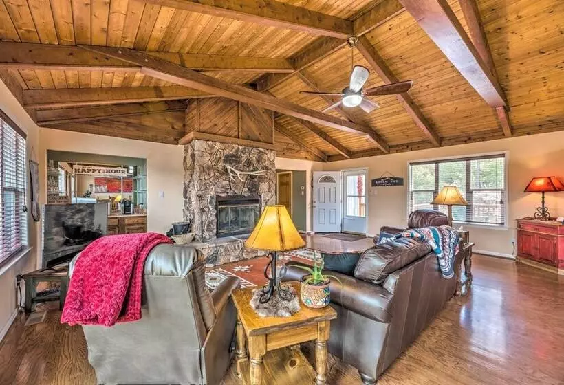 Alto Cabin W/ Stunning Views, Hot Tub + Sauna!