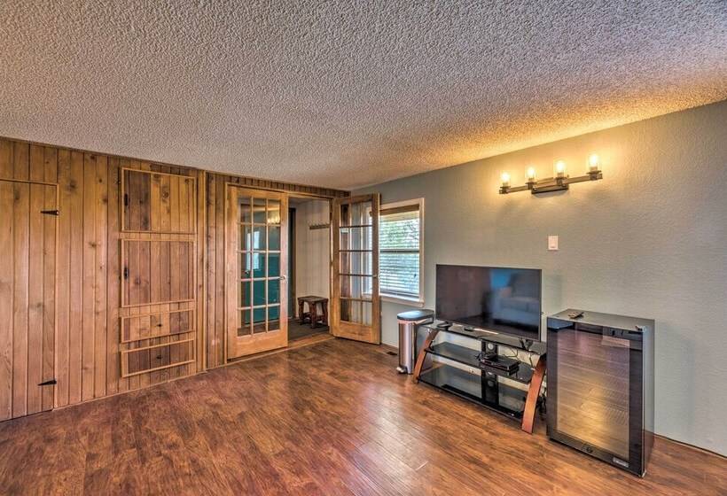 Alto Cabin W/ Stunning Views, Hot Tub + Sauna!