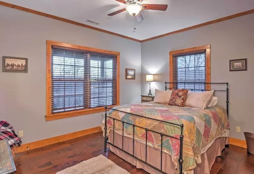 Beautiful Makanda Cabin In Shawnee National Forest