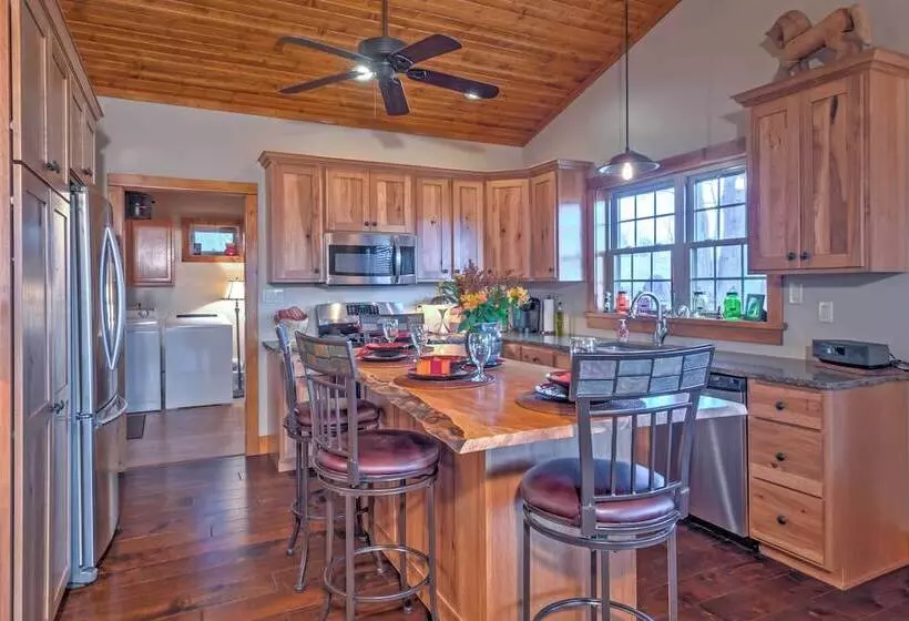 Beautiful Makanda Cabin In Shawnee National Forest