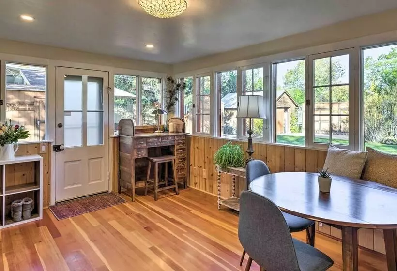 Carbondale Home   Steps To Dine, Shop & Hike!