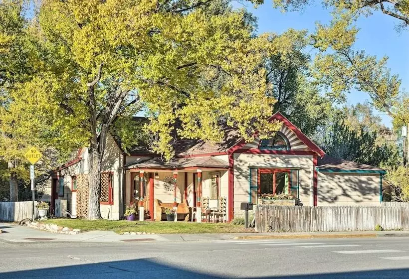 Carbondale Home   Steps To Dine, Shop & Hike!