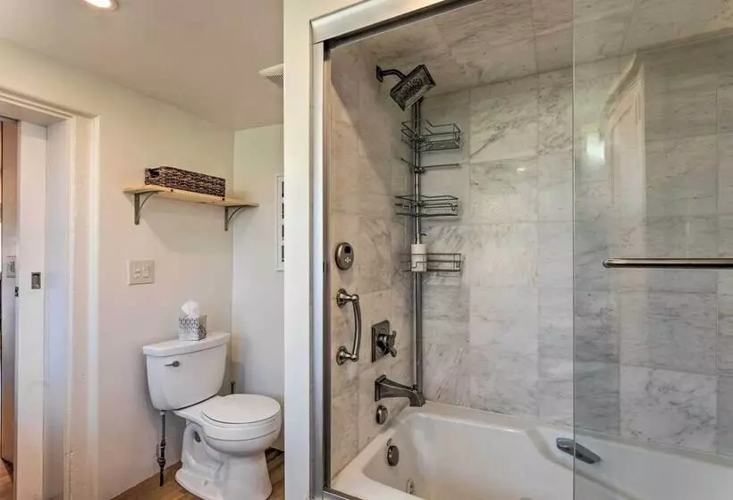 Carbondale Home   Steps To Dine, Shop & Hike!