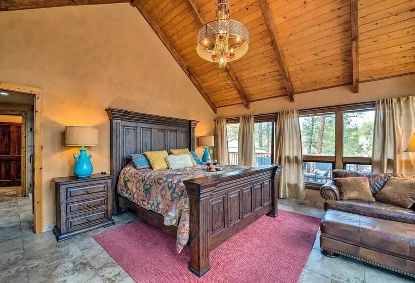 Central Ruidoso Mountain Home W/ Step Free Access!