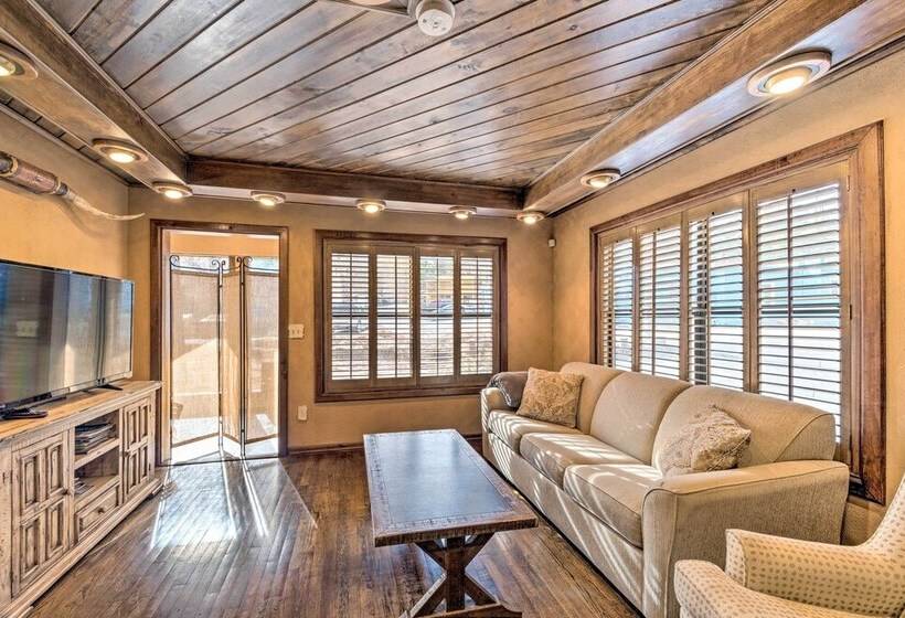 Central Ruidoso Mountain Home W/ Step Free Access!