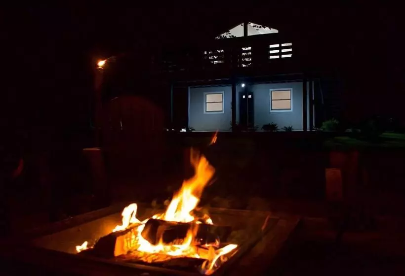 Emerald Lakes Home Near Kalahari & Camelback!