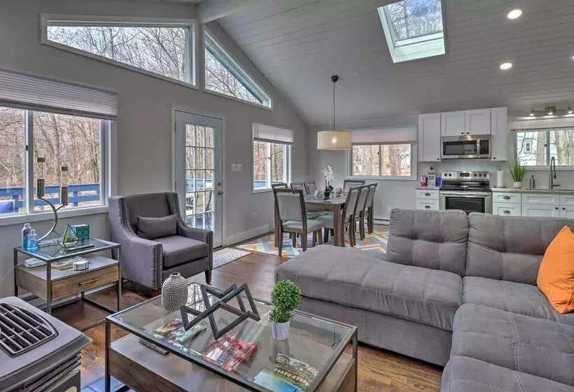 Emerald Lakes Home Near Kalahari & Camelback!