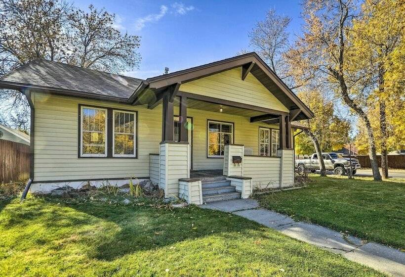 Charming Montana Home W/ Grill: 6 Mi To Lake Elmo!