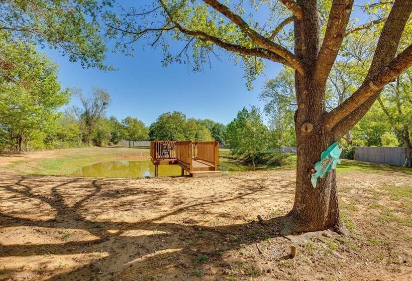 Couples Retreat In Canton W/ Patio, Trail & Yard!