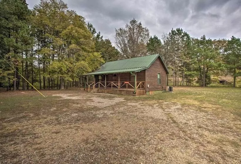 Cozy Starlight Cabin: 6 Miles To Beavers Bend!