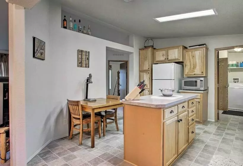 Craig Area Fly Fishing Hot Spot: Walk To River!