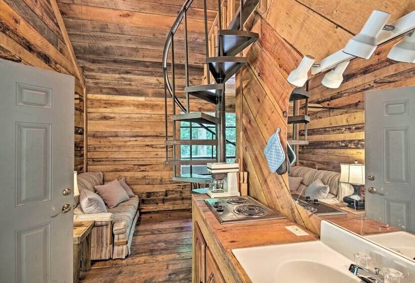 Creekside Cabin W/ Deck In Pisgah Forest!