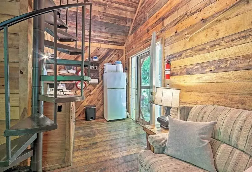 Creekside  Cabin W/ Deck In Pisgah Forest!