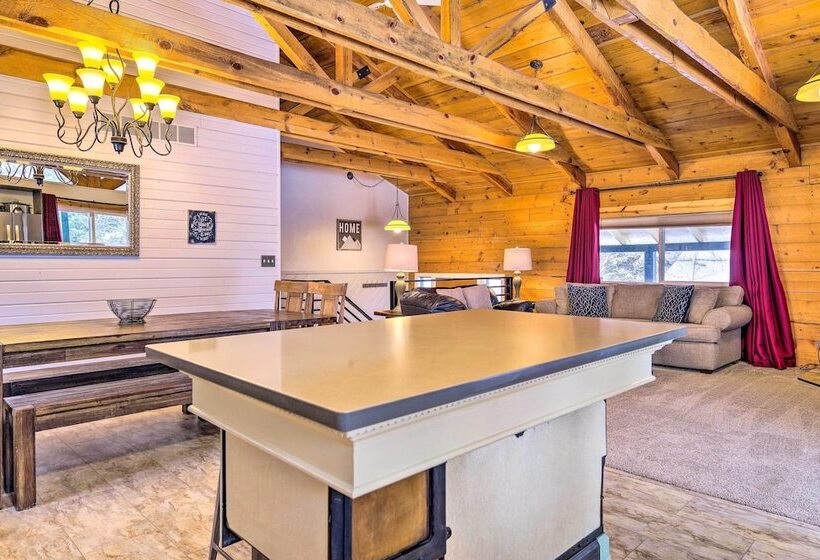 Mccall Retreat W/ Hot Tub   1/2 Mi To Downtown!