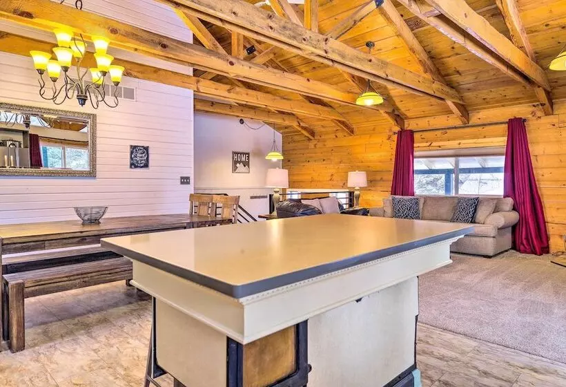 Mccall Retreat W/ Hot Tub   1/2 Mi To Downtown!