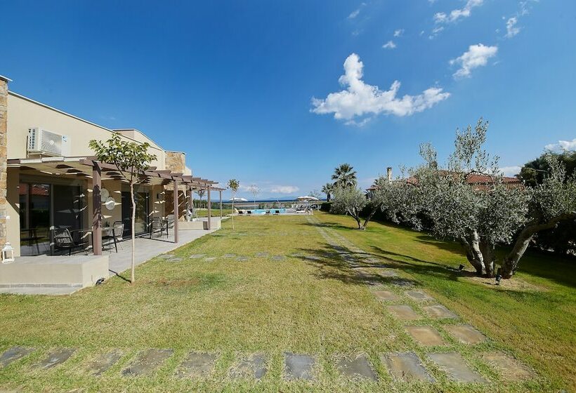 Flamingo View Suites