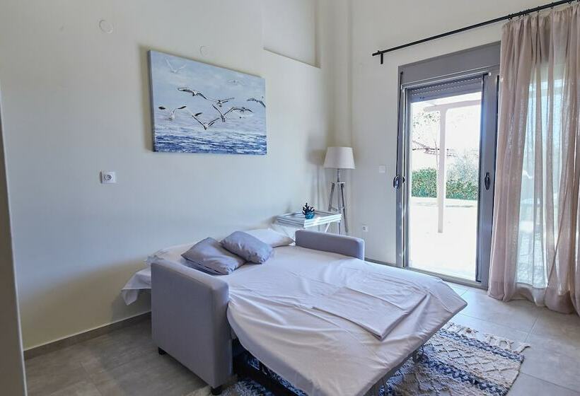 Flamingo View Suites