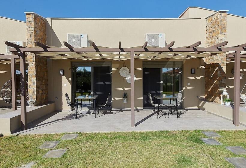 Flamingo View Suites