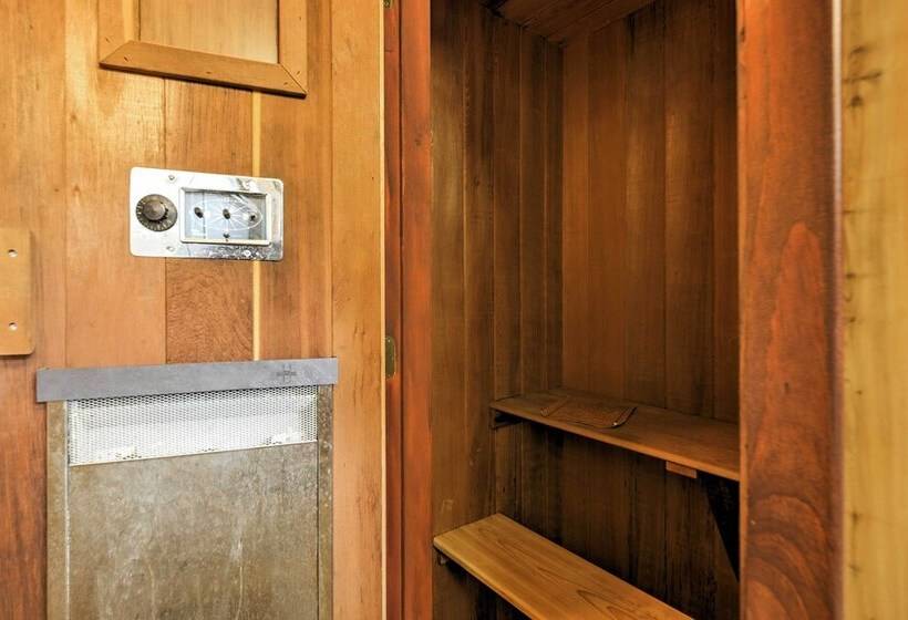 Home W/ Sauna   Close To Pico & Killington Mtns!