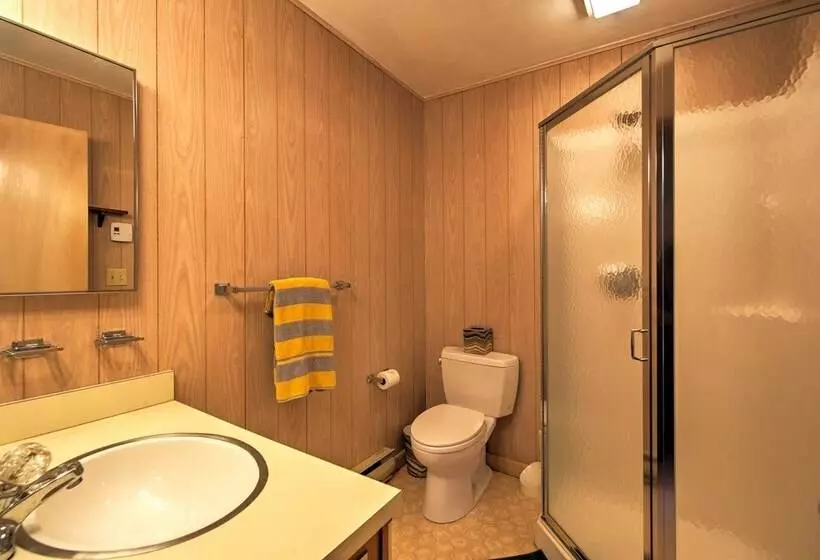 Home W/ Sauna   Close To Pico & Killington Mtns!