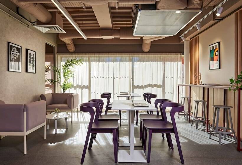 هتل Joivy Capitol