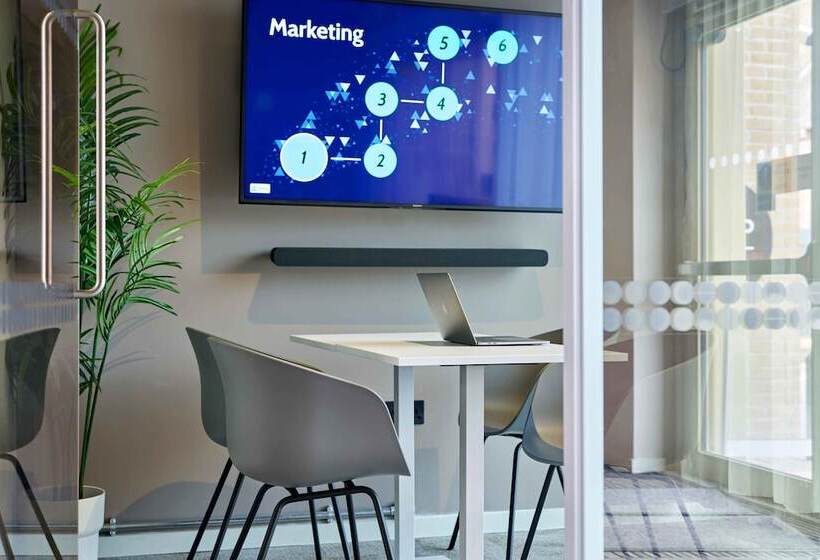 هتل Joivy Capitol