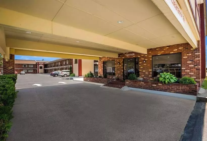 Hotelli Suburban Studios Millville